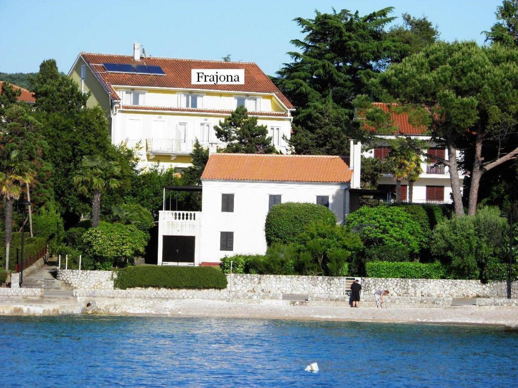 Frajona Apartments Malinska Bagian luar foto